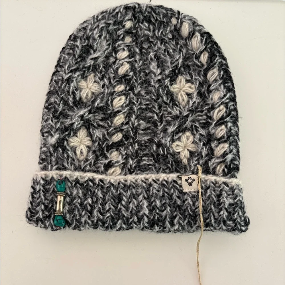 NWOT Free People Bsbee Handknit Beanie